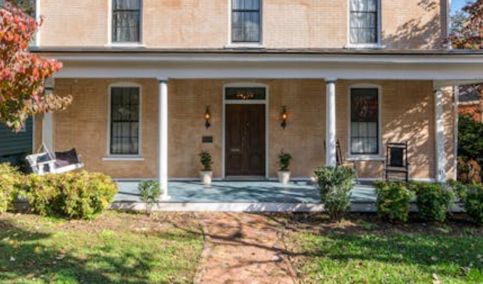 【꿈해몽】현관문을 보는 꿈: 6가지 의미와 상징