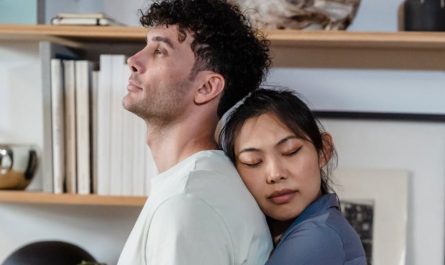 【꿈해몽】외국인에게 고백하는 꿈: 5가지 의미와 상징