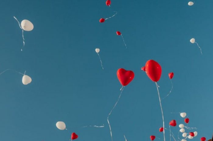 【꿈해몽】하트 풍선을 꿈꾸다: 6가지 의미와 상징