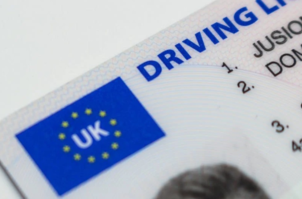 【꿈해몽】운전면허증을 깜빡하는 꿈: 6가지 의미와 상징