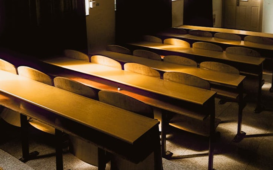 【꿈해몽】현장학습에 참석하지 못하는 꿈 : 6가지 의미와 상징