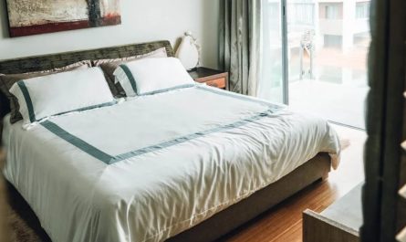 【꿈해몽】큰 침대에 대한 꿈: 12가지 의미와 상징