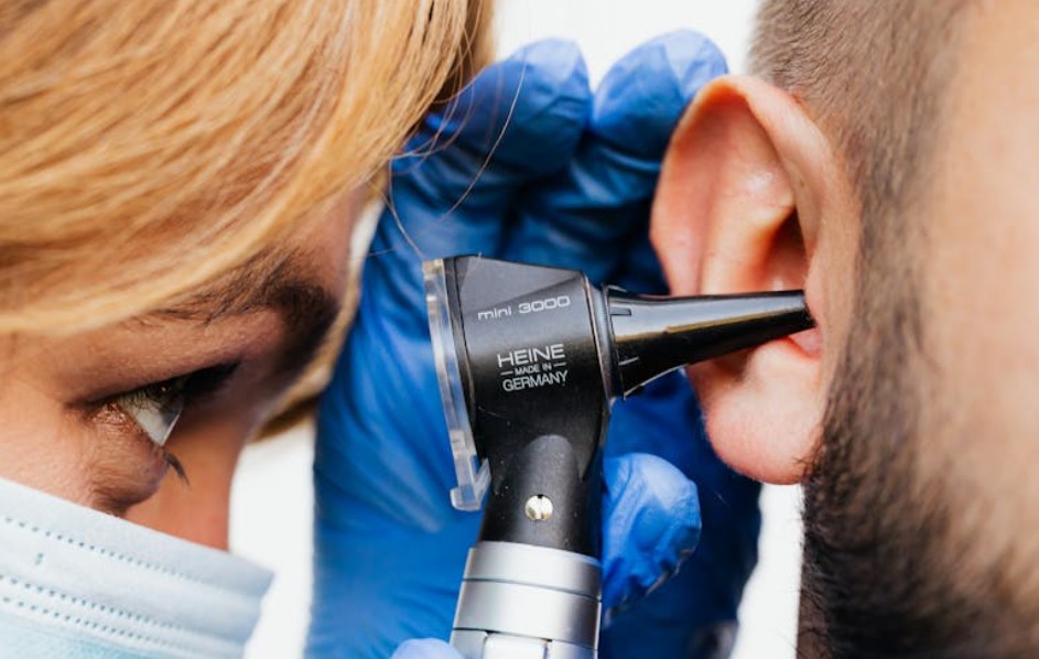 【꿈해몽】귀를 핥는 꿈: 6가지 의미와 상징