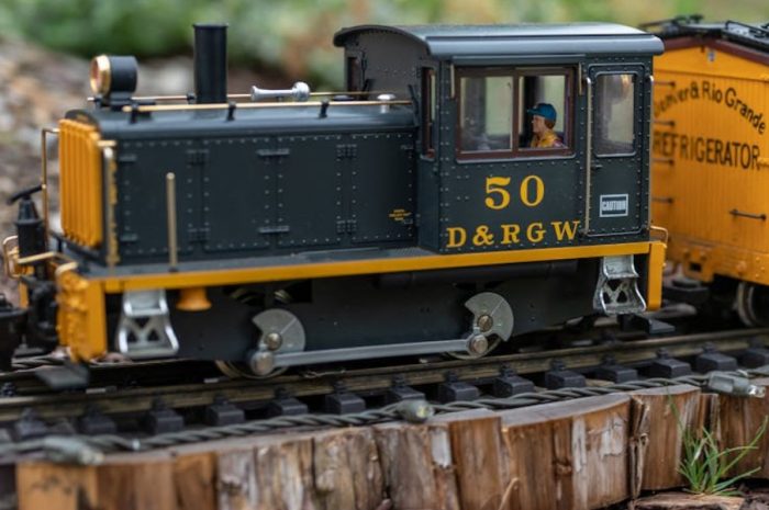 【꿈해몽】기차에서 친구들이 길을 잃는 꿈: 6가지 의미와 상징