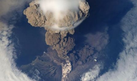 【꿈해몽】화산 폭발을 피하는 꿈: 13가지 의미와 상징