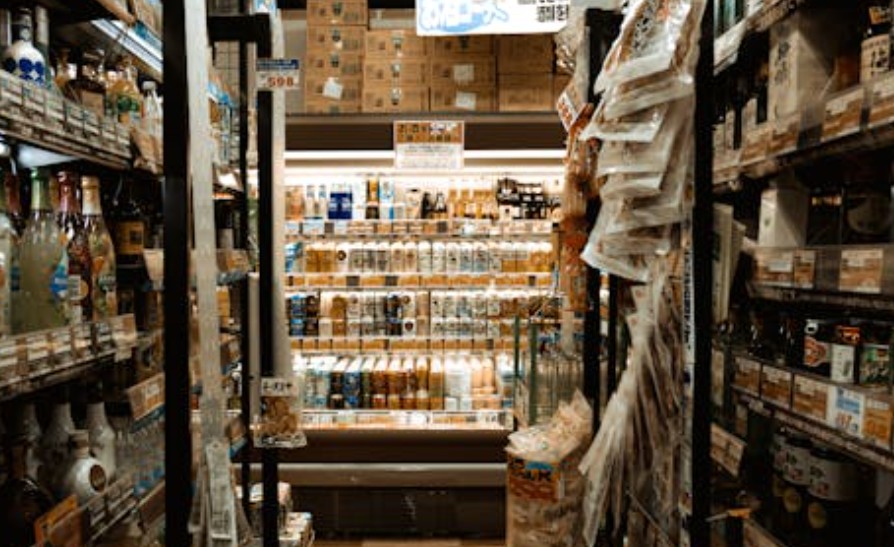 【꿈해몽】편의점에서 자는 꿈: 9가지 의미와 상징