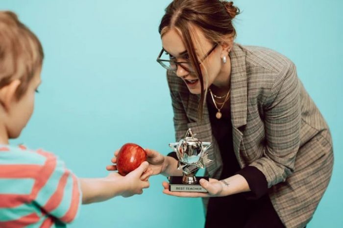 【꿈해몽】누군가가 감사받는 꿈: 10가지 의미와 상징