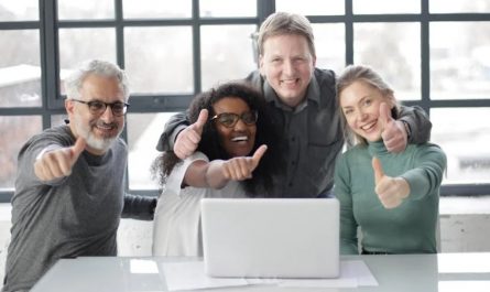 【꿈해몽】직장에서 칭찬받는 꿈: 9가지 의미와 상징